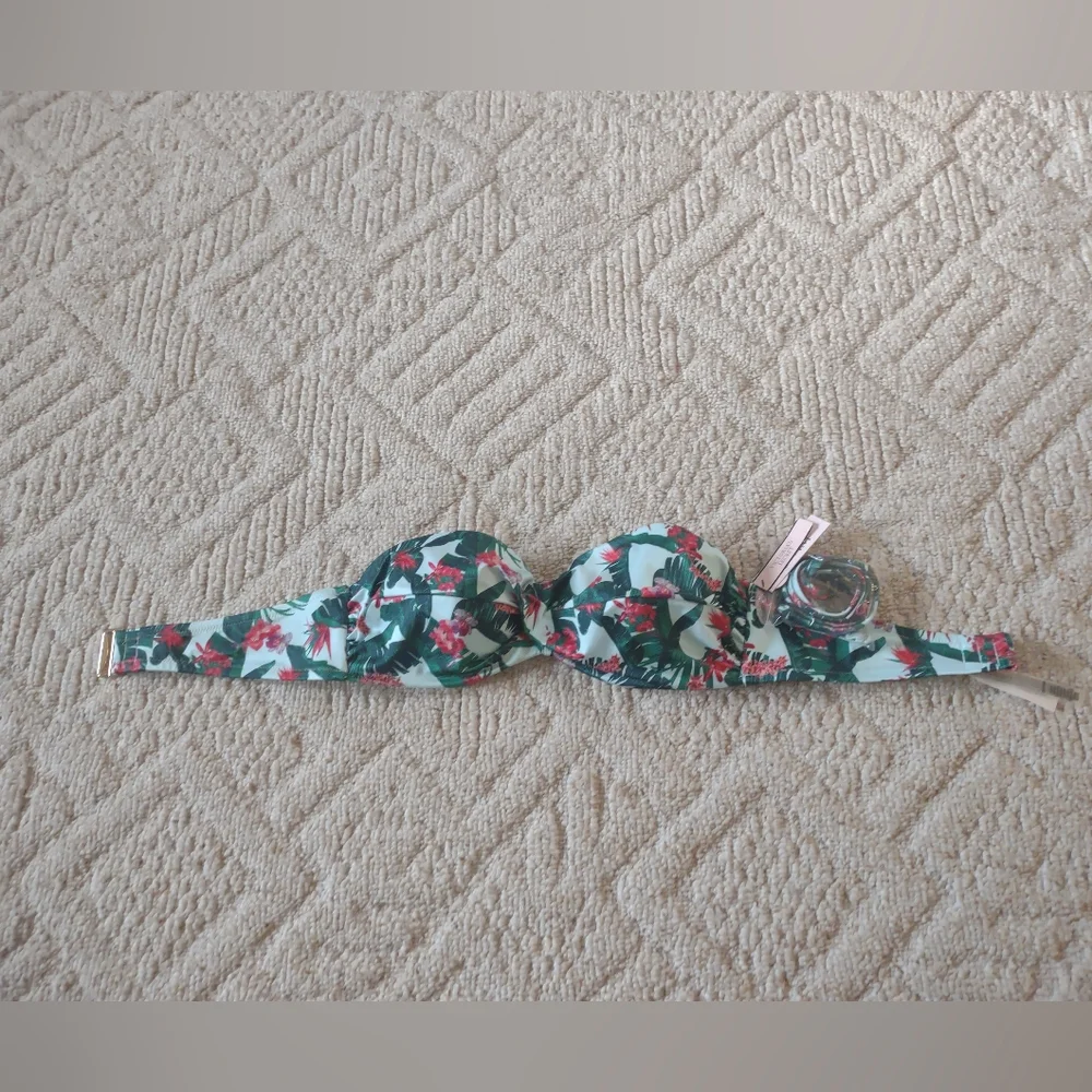 Victoria Secret Swim Top - Picture 12 of 15